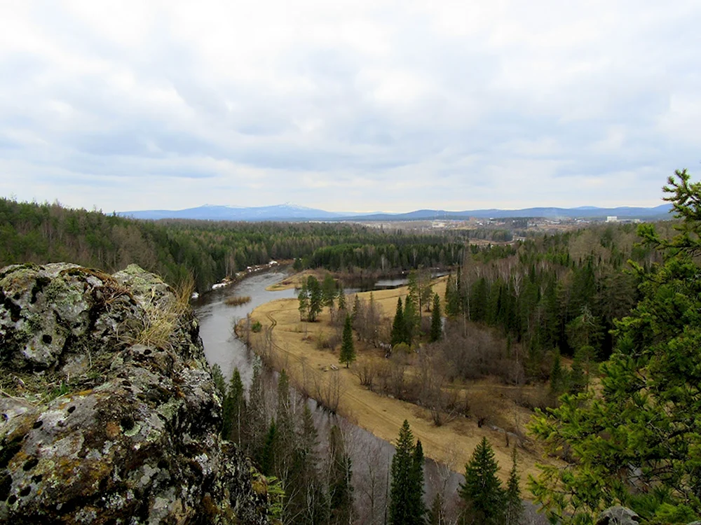 Гора Кумба (Mount Kumba)